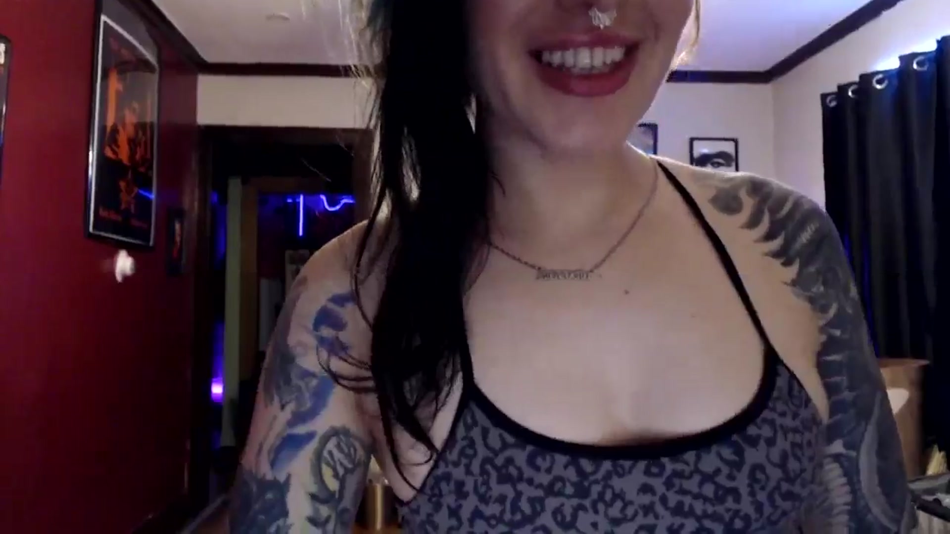 Gallery image thumbnail from Goddess_Dee's myfreecams stream on, 04/03/2026, 24:18 image 11 of 20