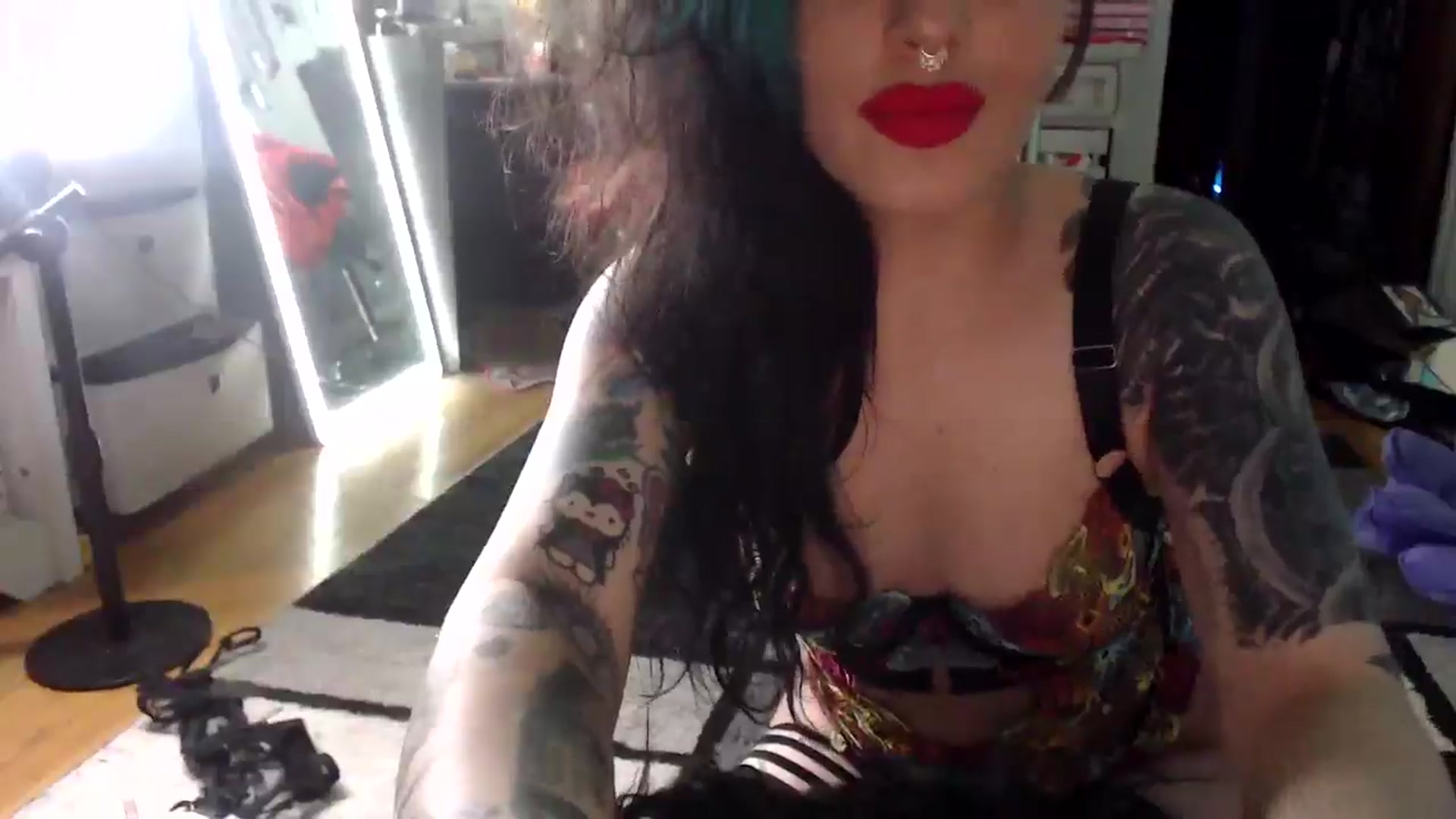 Gallery image thumbnail from Goddess_Dee's myfreecams stream on, 04/29/2026, 03:42 image 15 of 20