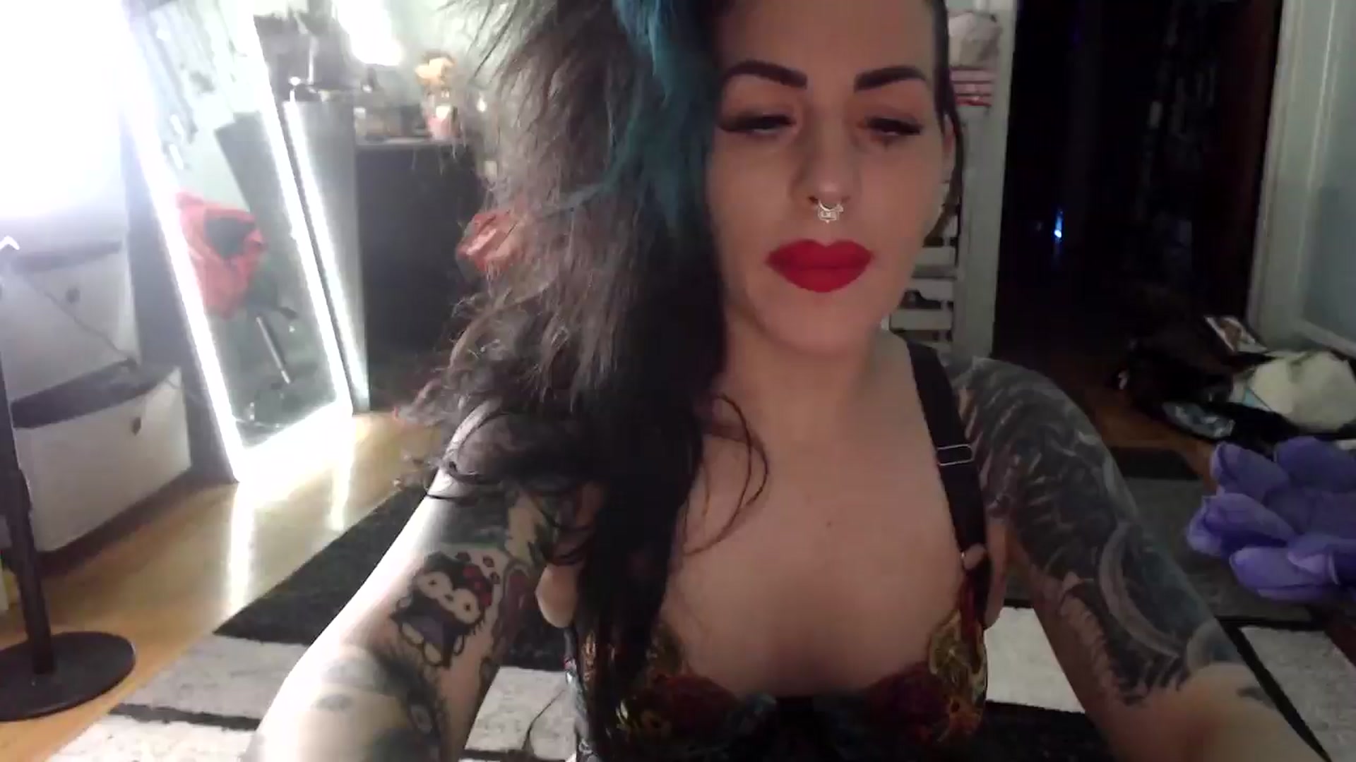 Gallery image thumbnail from Goddess_Dee's myfreecams stream on, 04/29/2026, 03:42 image 1 of 20
