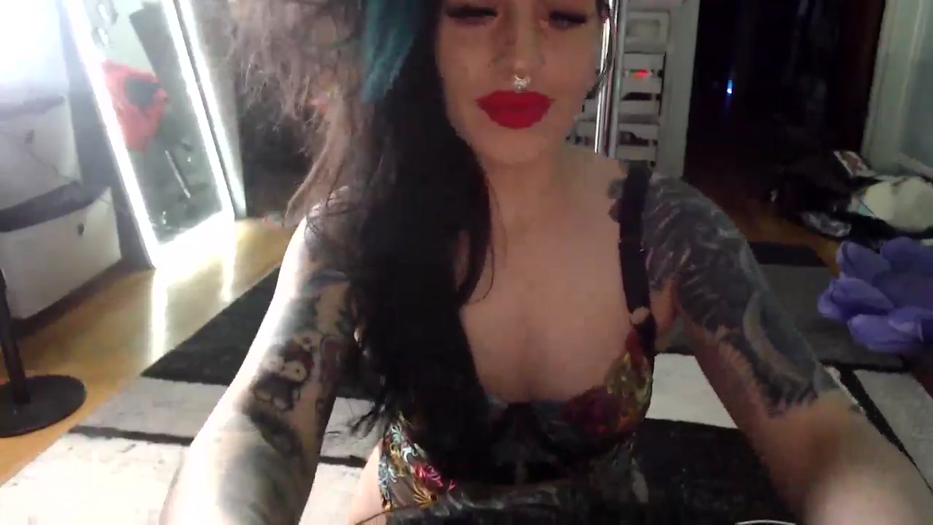 Gallery image thumbnail from Goddess_Dee's myfreecams stream on, 04/29/2026, 03:42 image 5 of 20