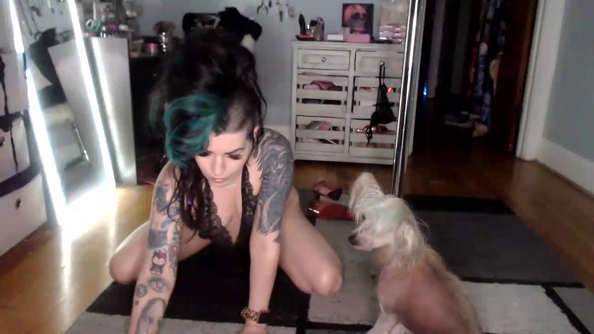 Gallery image thumbnail from Goddess_Dee's myfreecams stream on, 06/24/2026, 02:47 image 11 of 20