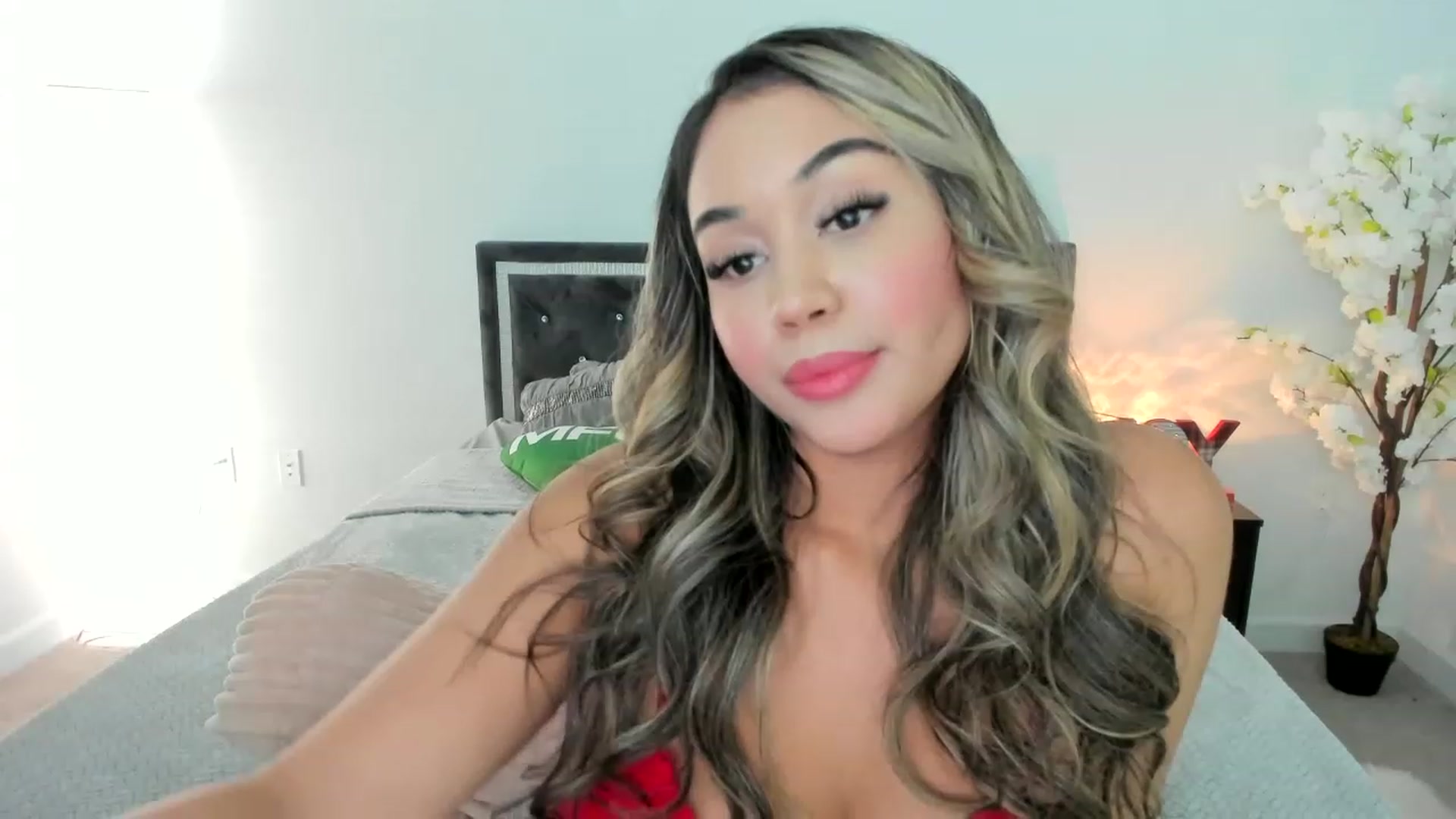 Gallery image thumbnail from Goddess_Jaz's myfreecams stream on, 12/26/2022, 01:12 image 10 of 20