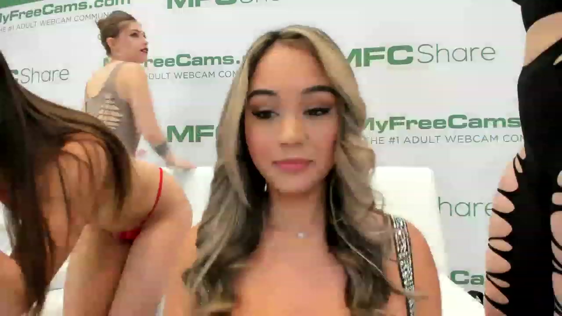 Gallery image thumbnail from Goddess_Jaz's myfreecams stream on, 01/06/2023, 24:01 image 3 of 20