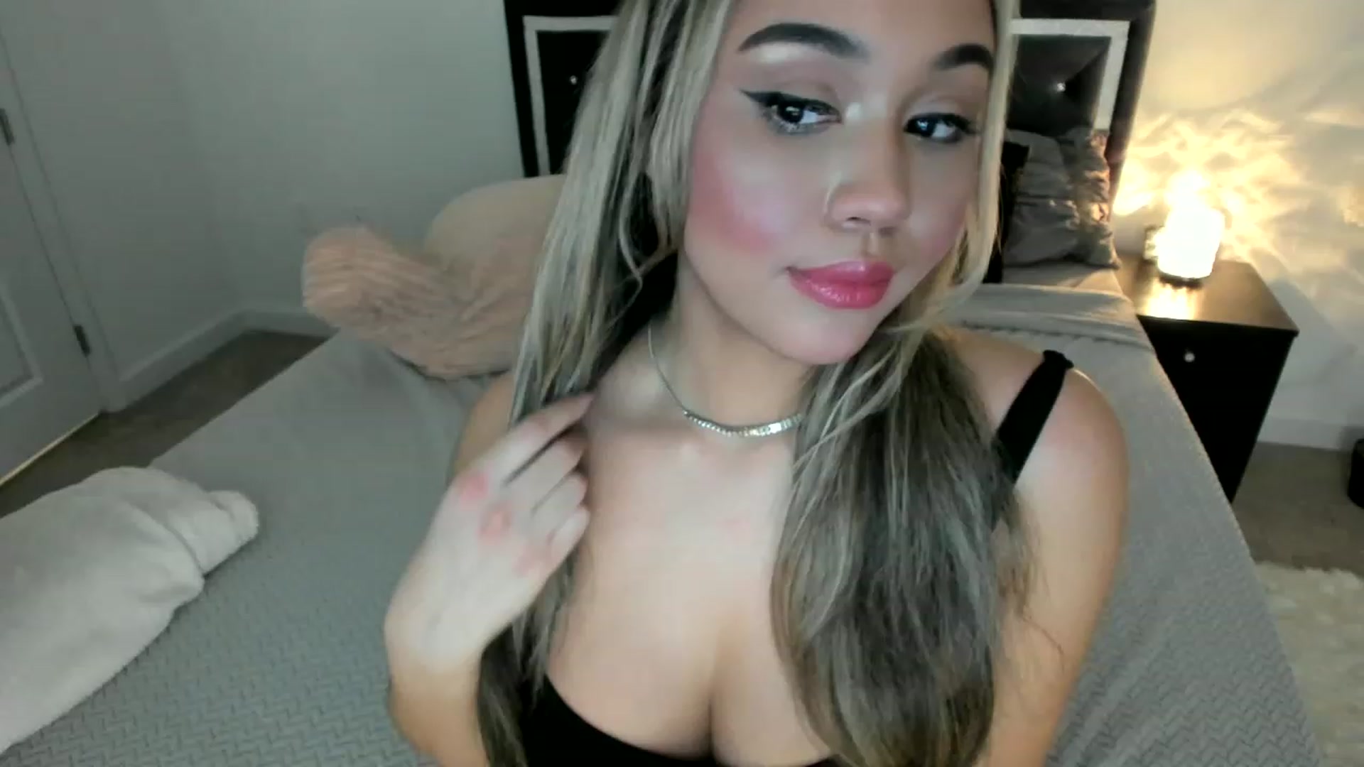 Gallery image thumbnail from Goddess_Jaz's myfreecams stream on, 04/01/2023, 13:58 image 9 of 20