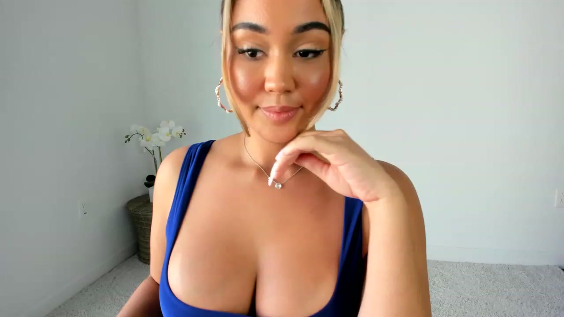 Gallery image thumbnail from Goddess_Jaz's myfreecams stream on, 05/22/2023, 19:16 image 2 of 20