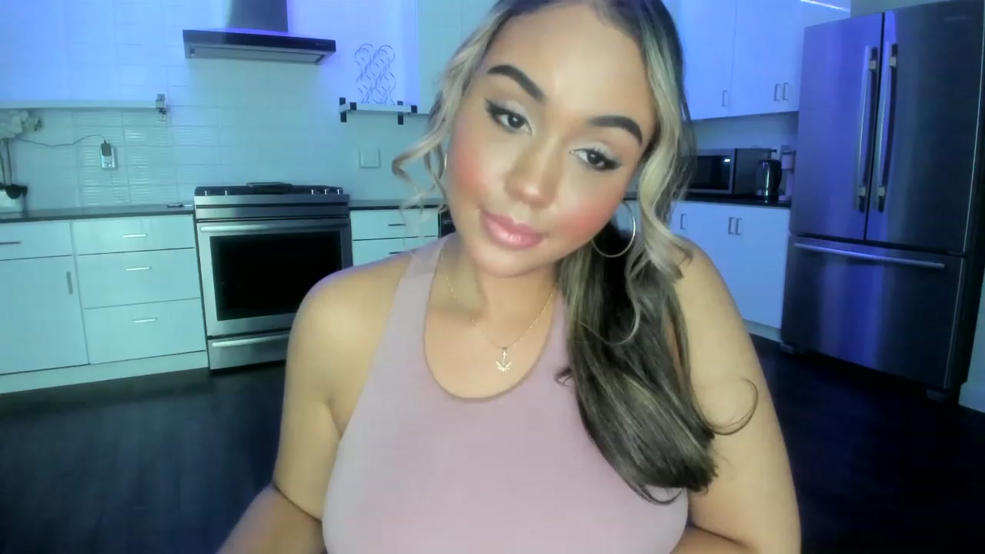 Gallery image thumbnail from Goddess_Jaz's myfreecams stream on, 05/28/2023, 04:04 image 4 of 20