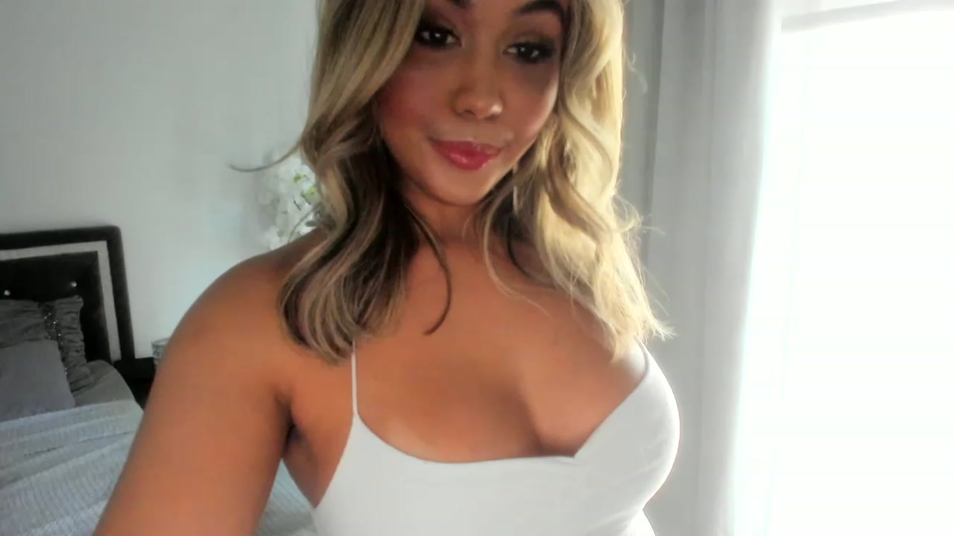 Gallery image thumbnail from Goddess_Jaz's myfreecams stream on, 06/06/2023, 21:41 image 2 of 20
