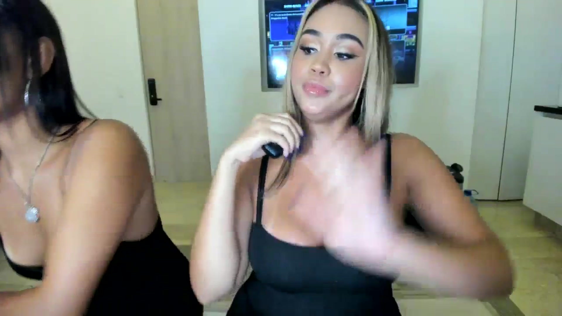 Gallery image thumbnail from Goddess_Jaz's myfreecams stream on, 08/29/2023, 04:51 image 13 of 20