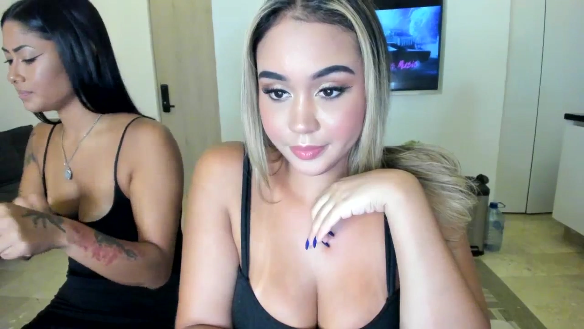 Gallery image thumbnail from Goddess_Jaz's myfreecams stream on, 08/29/2023, 04:51 image 3 of 20