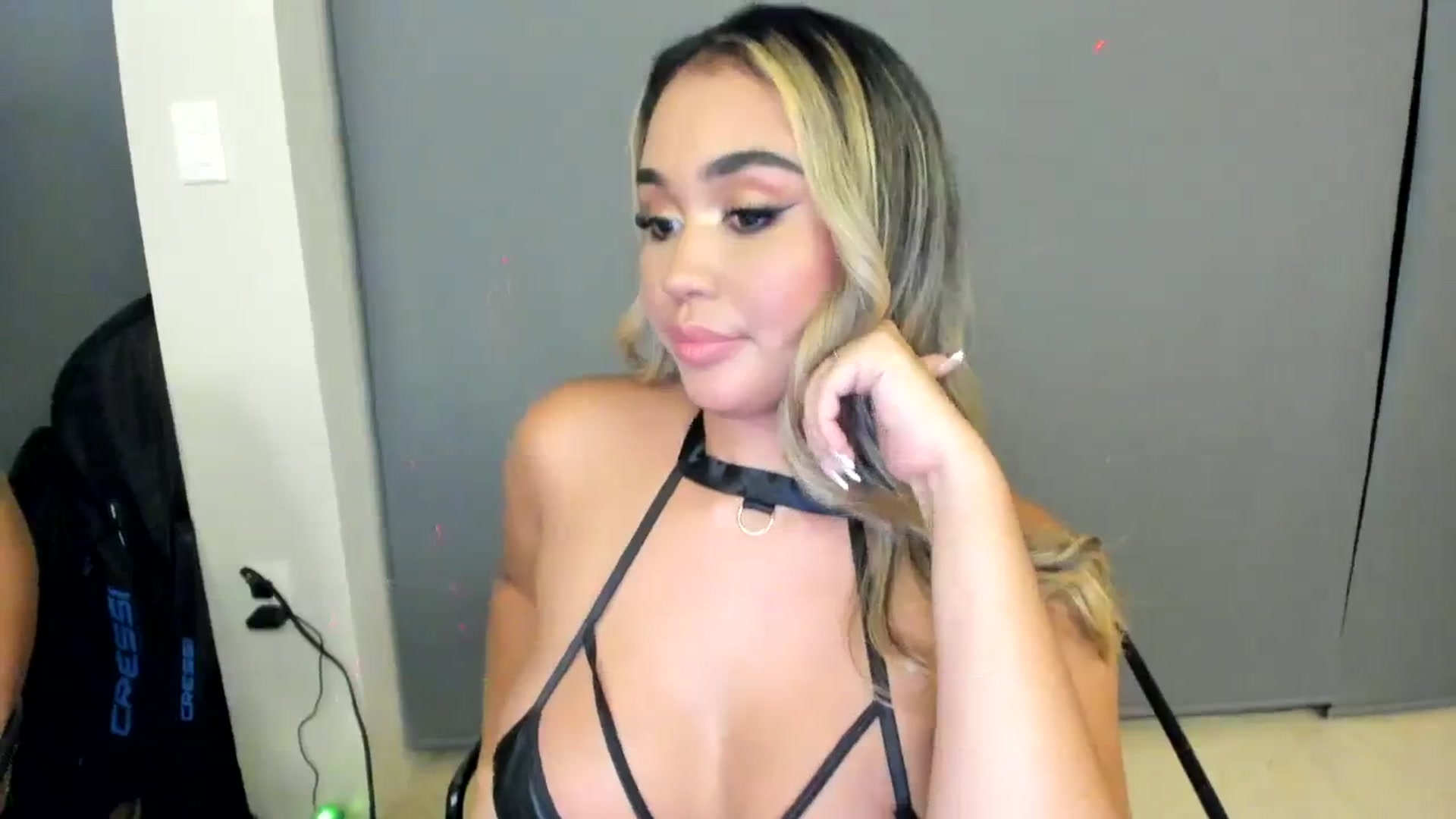 Gallery image thumbnail from Goddess_Jaz's myfreecams stream on, 09/23/2023, 06:35 image 16 of 20