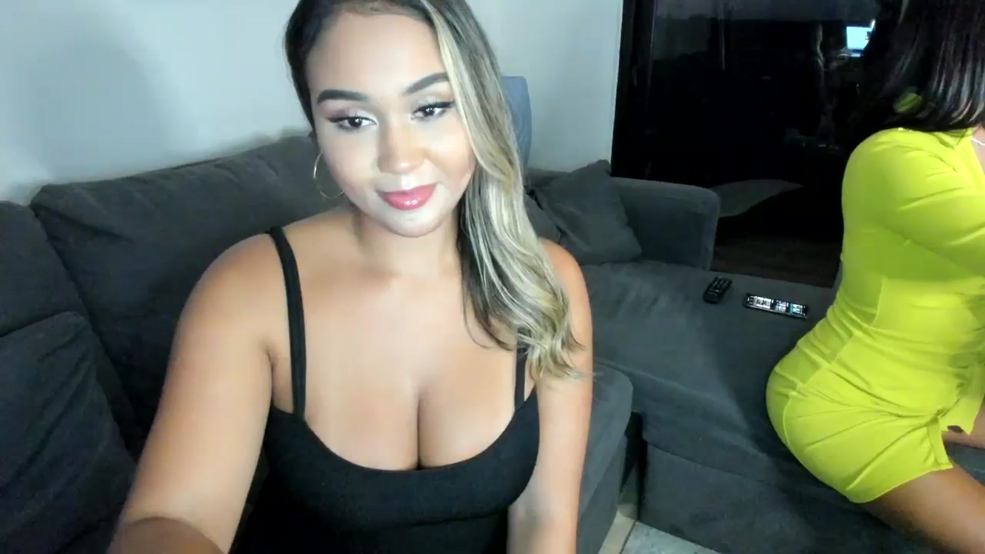 Gallery image thumbnail from Goddess_Jaz's myfreecams stream on, 11/24/2023, 23:56 image 6 of 20