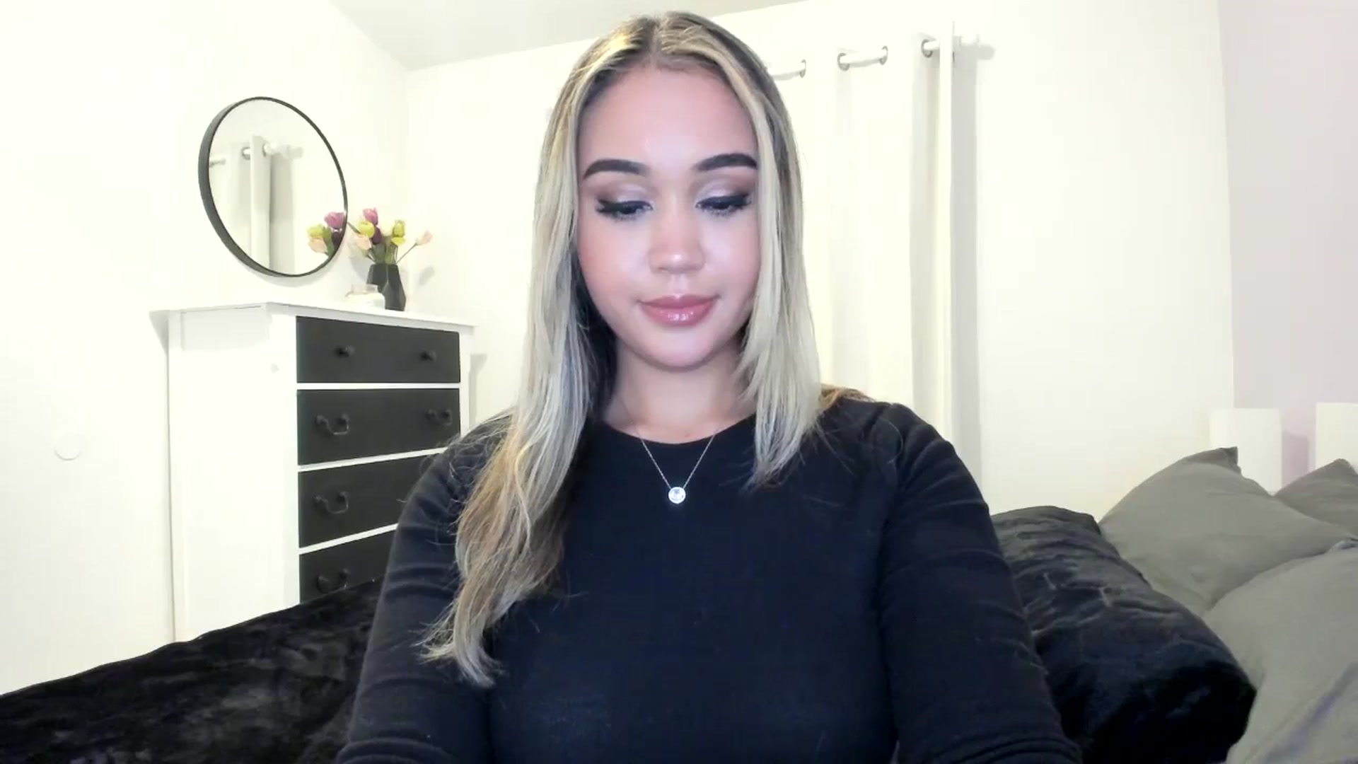 Gallery image thumbnail from Goddess_Jaz's myfreecams stream on, 12/26/2023, 04:45 image 11 of 20