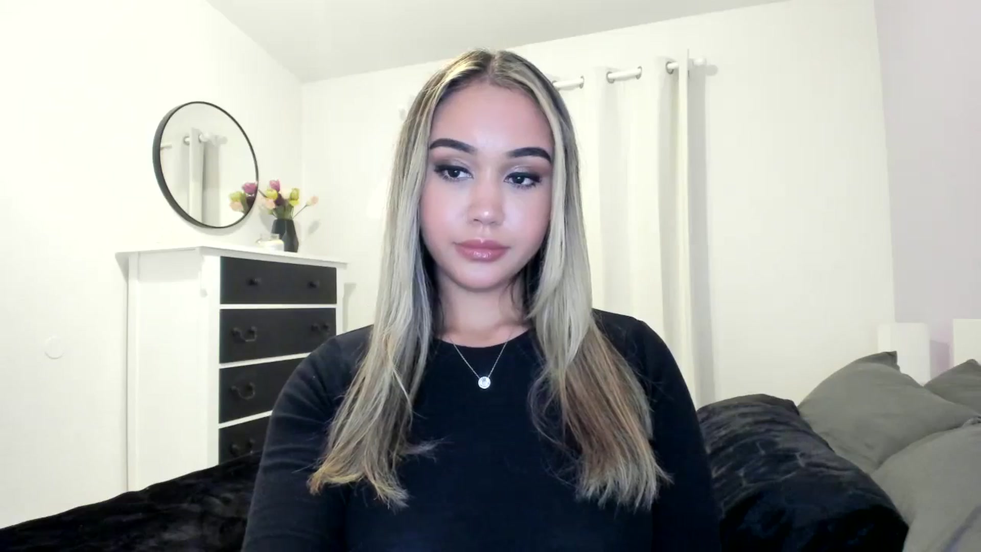 Gallery image thumbnail from Goddess_Jaz's myfreecams stream on, 12/26/2023, 04:45 image 14 of 20