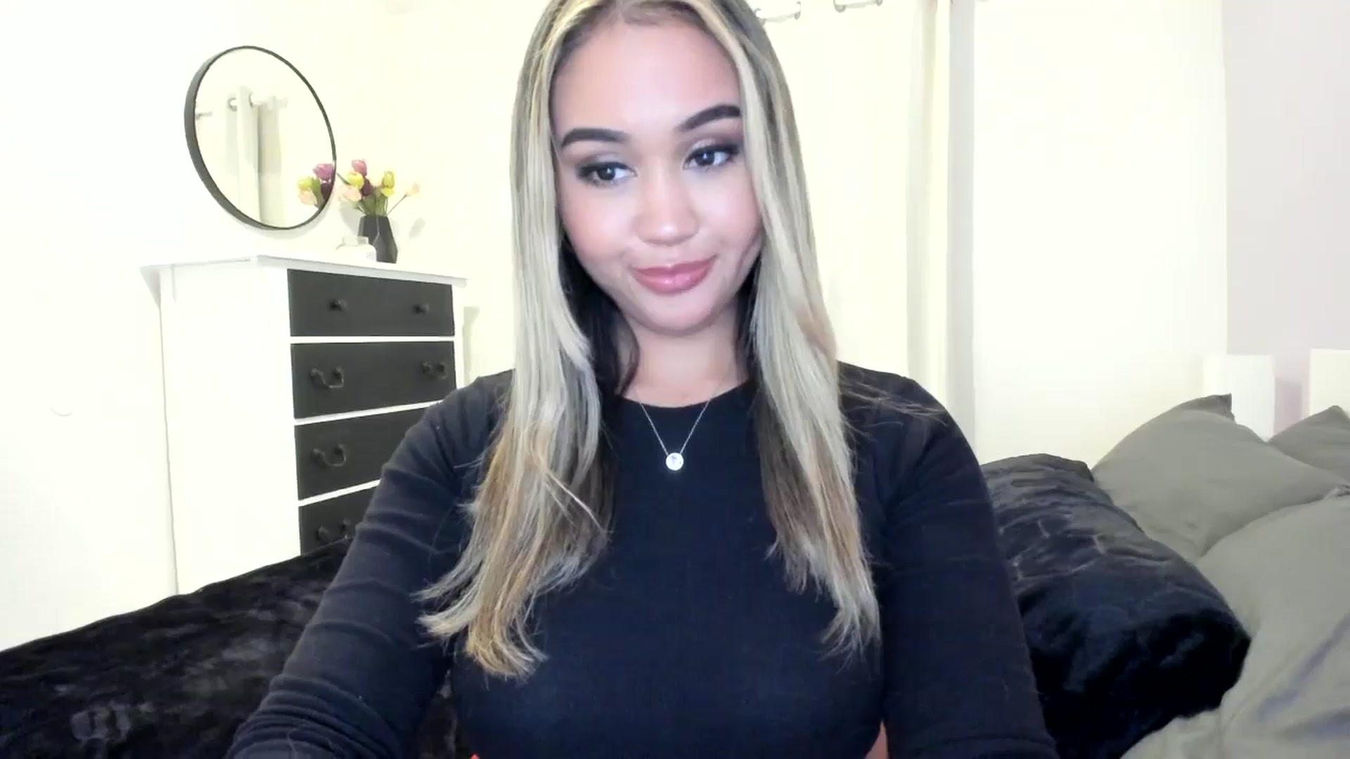 Gallery image thumbnail from Goddess_Jaz's myfreecams stream on, 12/26/2023, 04:45 image 17 of 20