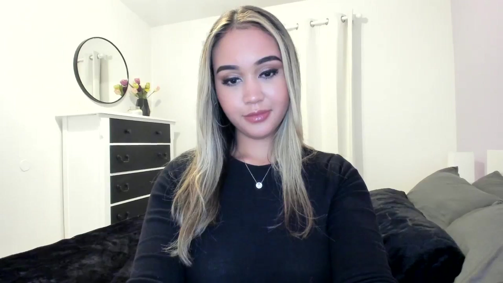 Gallery image thumbnail from Goddess_Jaz's myfreecams stream on, 12/26/2023, 04:45 image 12 of 20