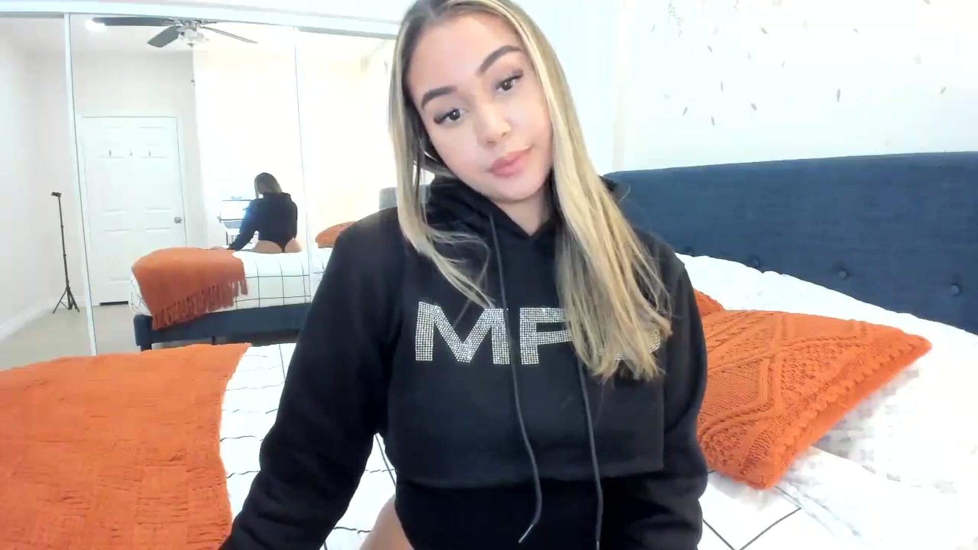 Gallery image thumbnail from Goddess_Jaz's myfreecams stream on, 02/05/2024, 06:21 image 16 of 20