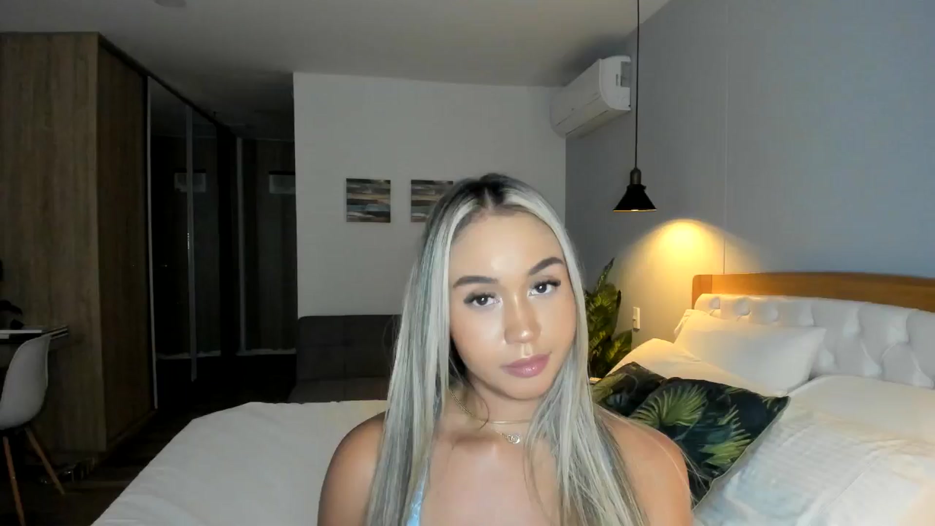 Gallery image thumbnail from Goddess_Jaz's myfreecams stream on, 06/24/2024, 04:22 image 10 of 20