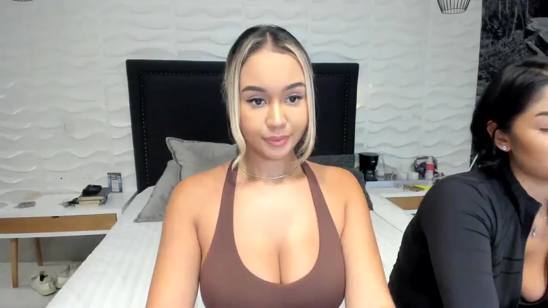 Gallery image thumbnail from Goddess_Jaz's myfreecams stream on, 08/05/2024, 02:26 image 4 of 20
