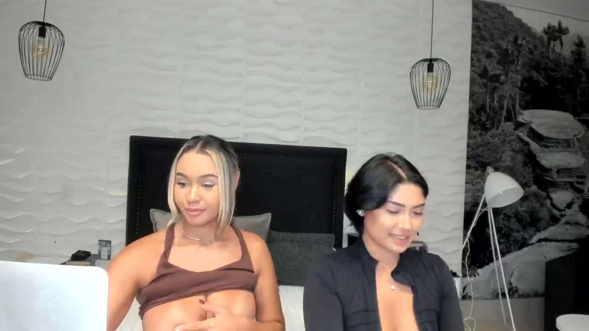 Gallery image thumbnail from Goddess_Jaz's myfreecams stream on, 08/05/2024, 02:57 image 18 of 20