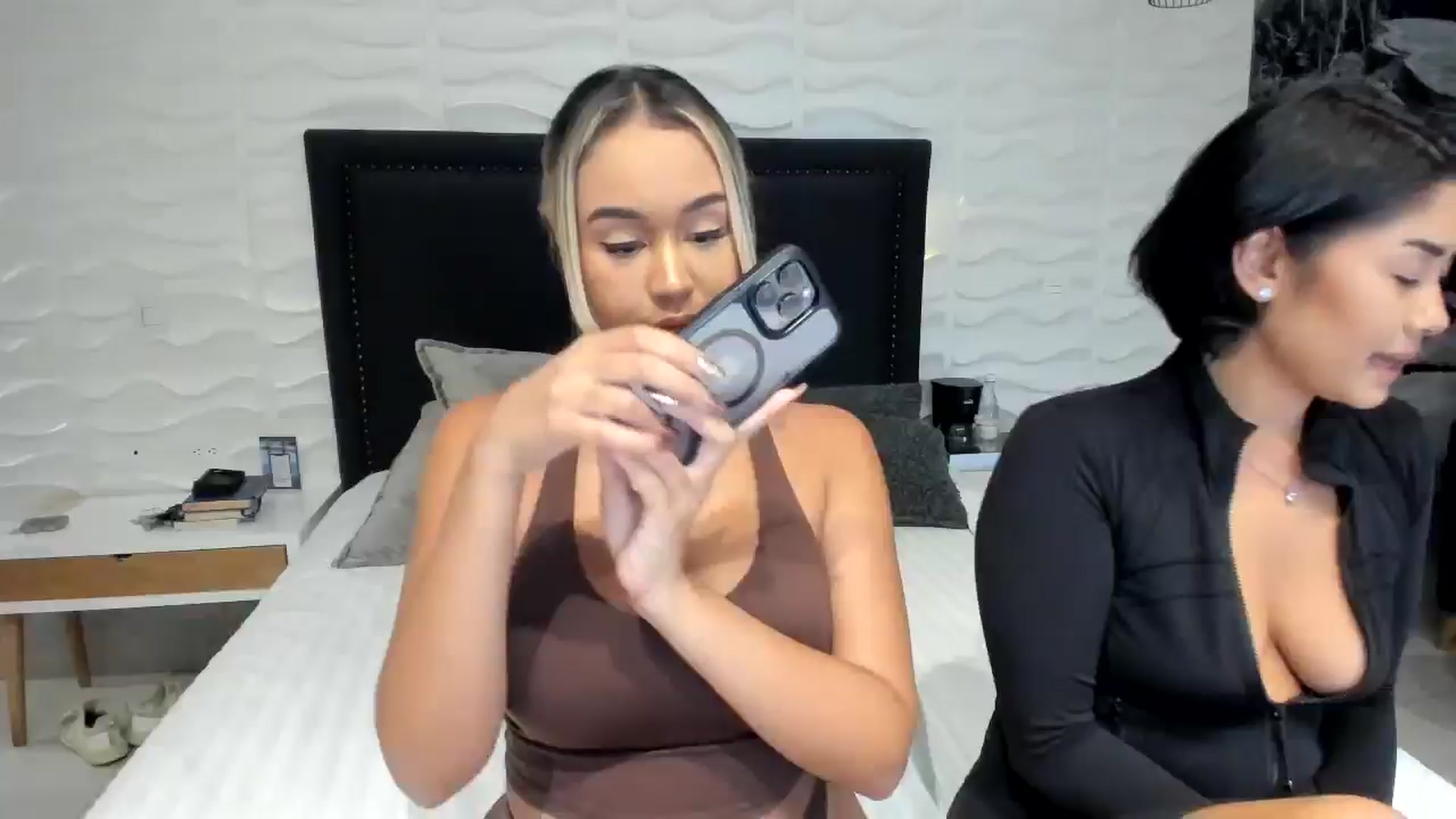 Gallery image thumbnail from Goddess_Jaz's myfreecams stream on, 08/05/2024, 02:57 image 1 of 20