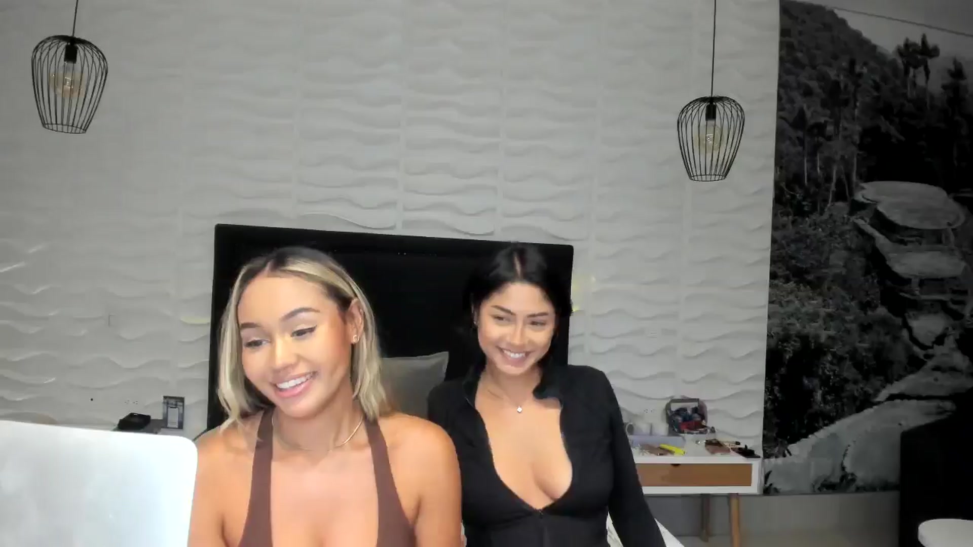 Gallery image thumbnail from Goddess_Jaz's myfreecams stream on, 08/05/2024, 03:30 image 3 of 20