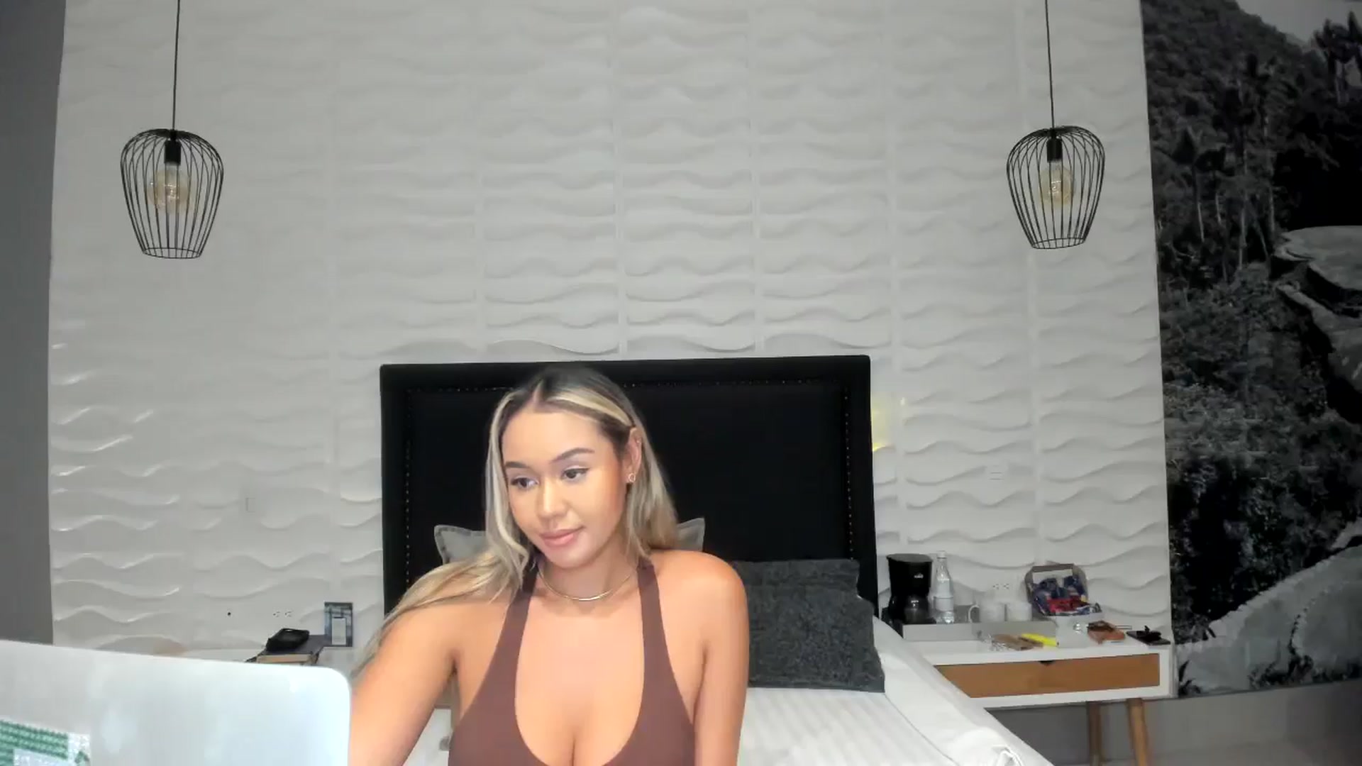 Gallery image thumbnail from Goddess_Jaz's myfreecams stream on, 08/05/2024, 04:16 image 7 of 20
