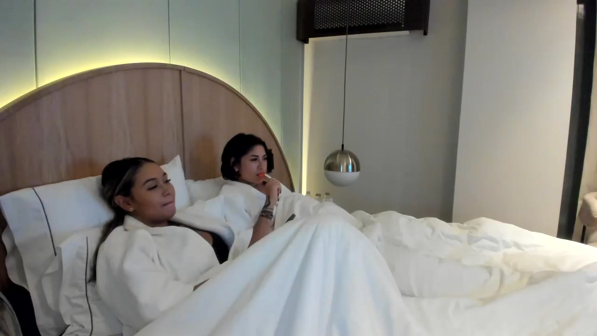 Gallery image thumbnail from Goddess_Jaz's myfreecams stream on, 08/16/2024, 02:56 image 19 of 20