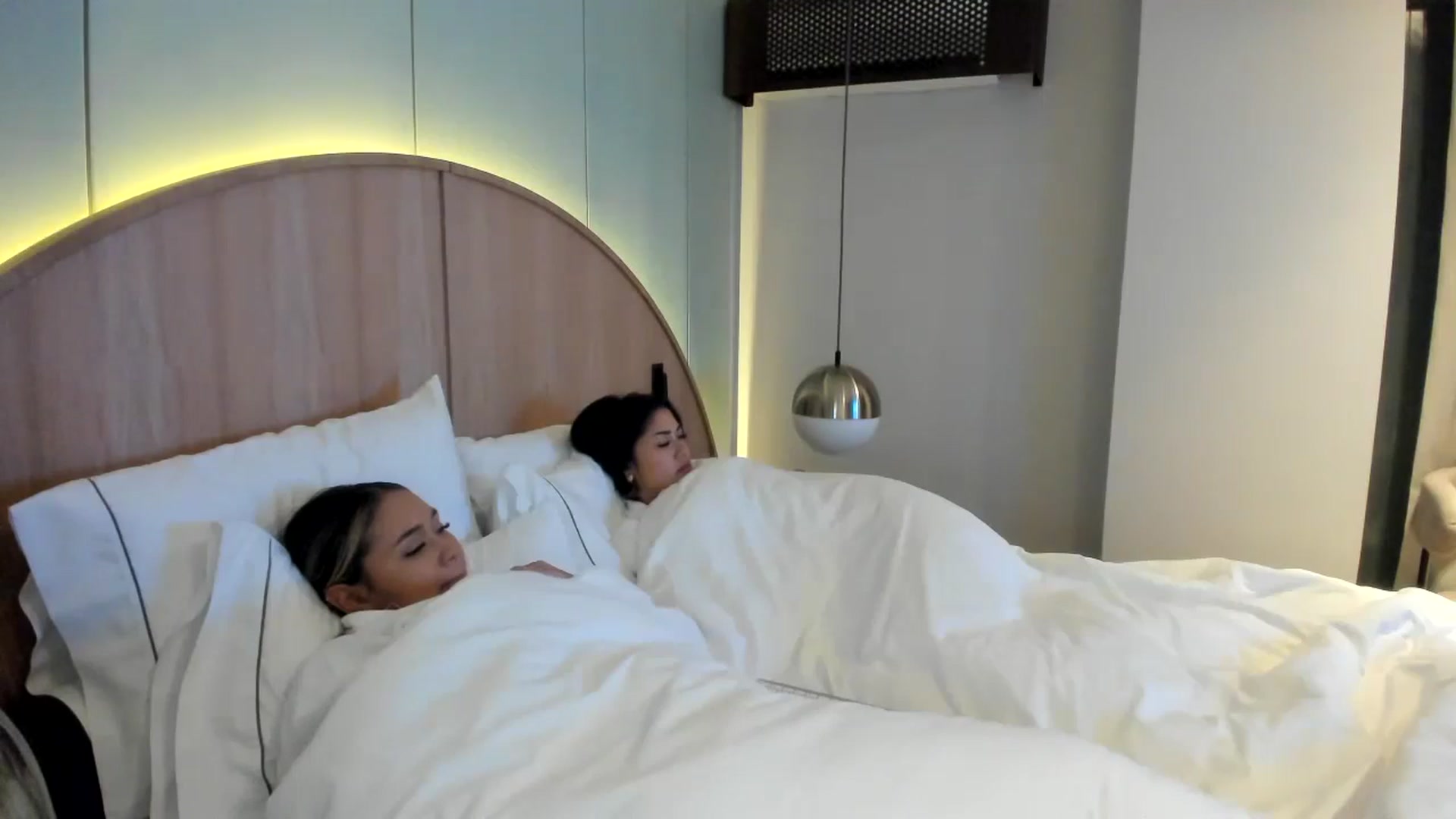 Gallery image thumbnail from Goddess_Jaz's myfreecams stream on, 08/16/2024, 02:56 image 10 of 20