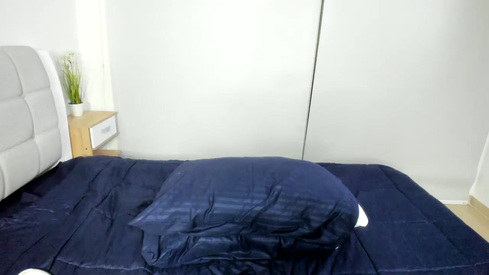 Gallery image thumbnail from Goddess_Jaz's myfreecams stream on, 08/22/2024, 01:32 image 3 of 20