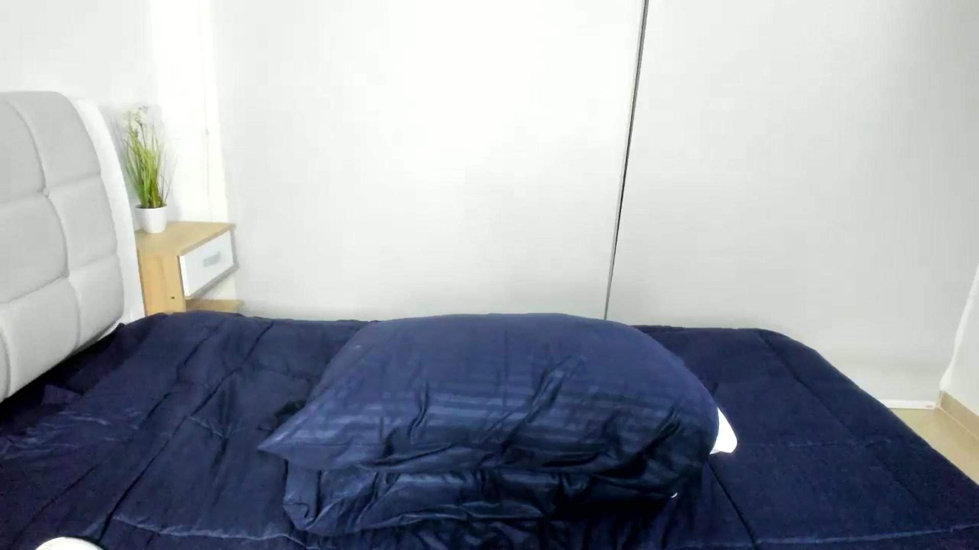 Gallery image thumbnail from Goddess_Jaz's myfreecams stream on, 08/22/2024, 01:32 image 4 of 20