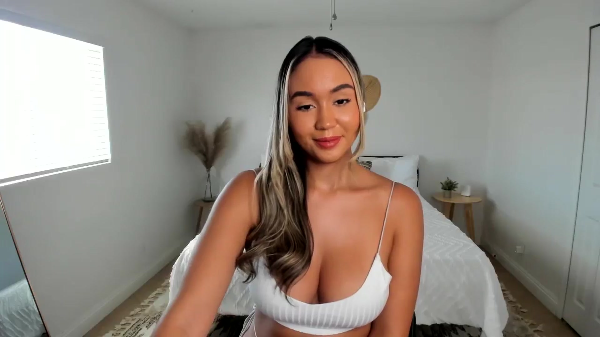 Gallery image thumbnail from Goddess_Jaz's myfreecams stream on, 09/22/2024, 21:41 image 20 of 20