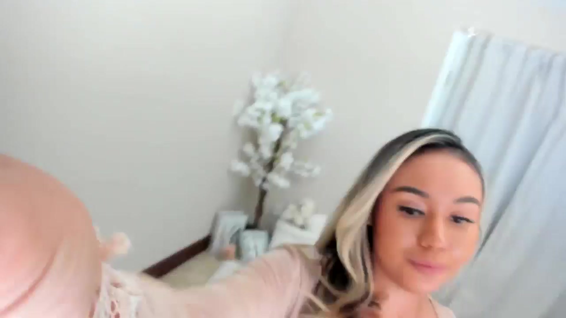 Gallery image thumbnail from Goddess_Jaz's myfreecams stream on, 10/01/2024, 16:59 image 19 of 20
