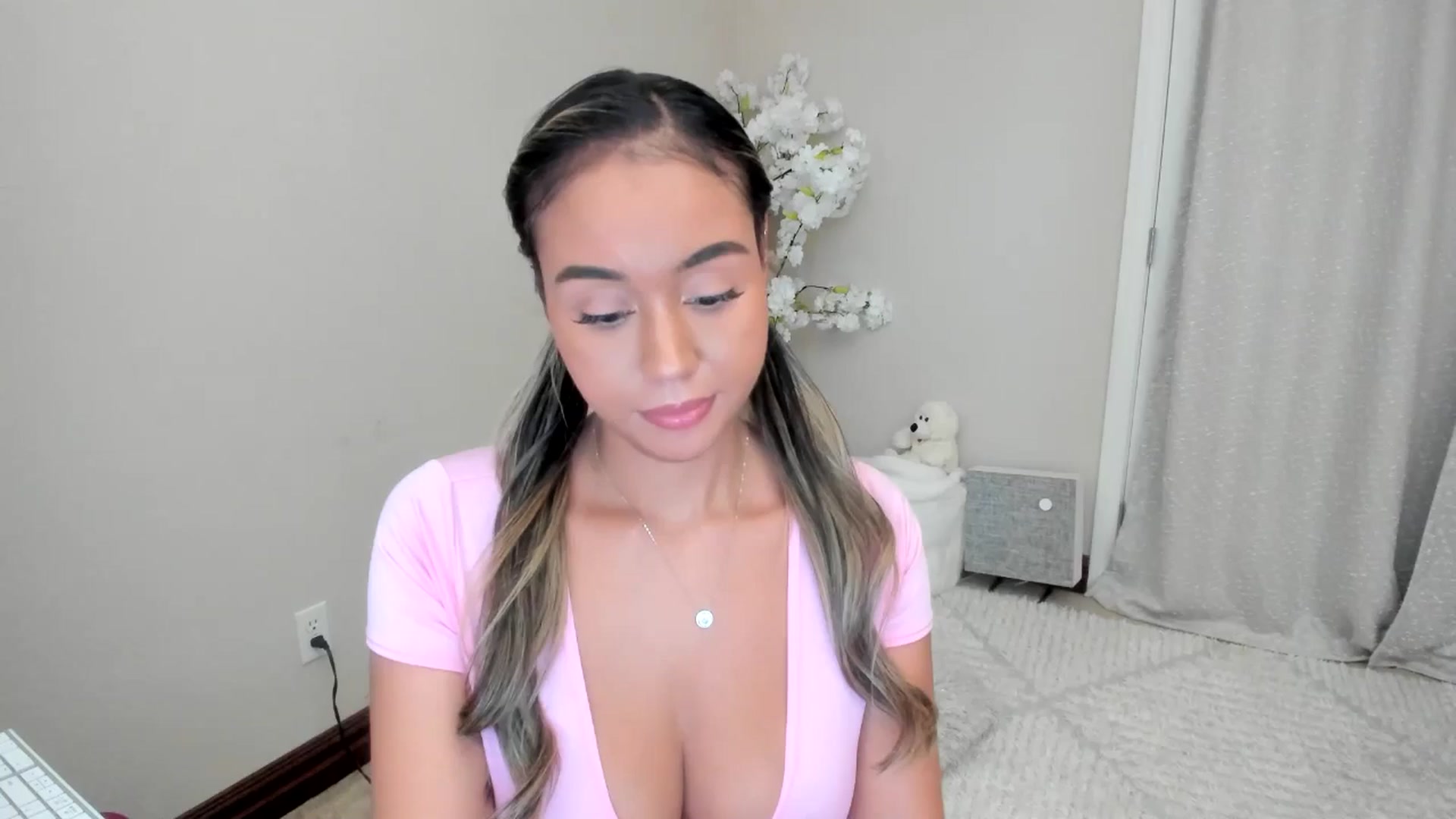 Gallery image thumbnail from Goddess_Jaz's myfreecams stream on, 10/31/2024, 21:54 image 14 of 20