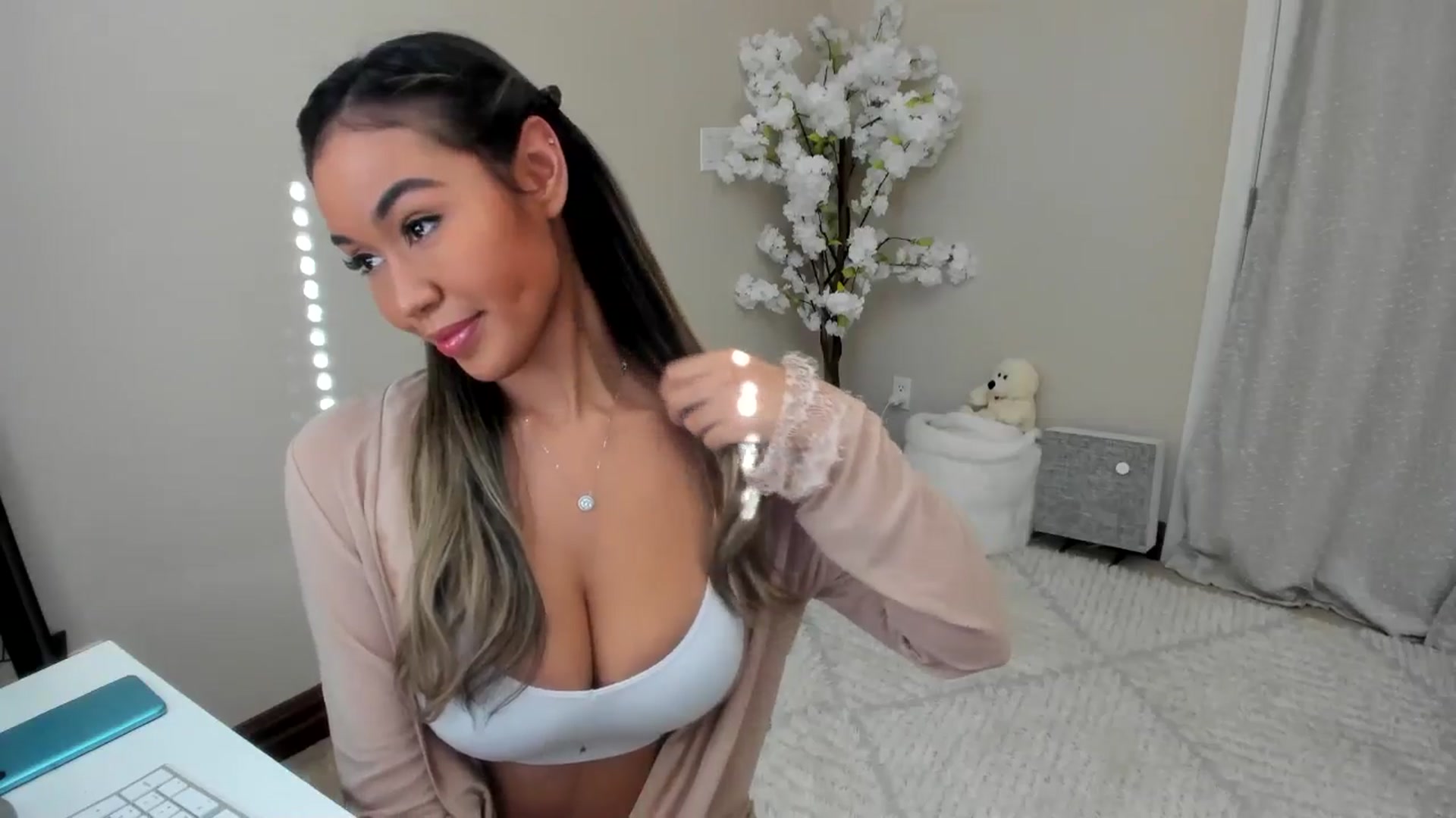 Gallery image thumbnail from Goddess_Jaz's myfreecams stream on, 11/04/2024, 16:49 image 3 of 20