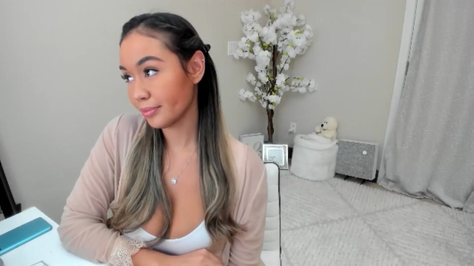 Gallery image thumbnail from Goddess_Jaz's myfreecams stream on, 11/04/2024, 17:14 image 8 of 20