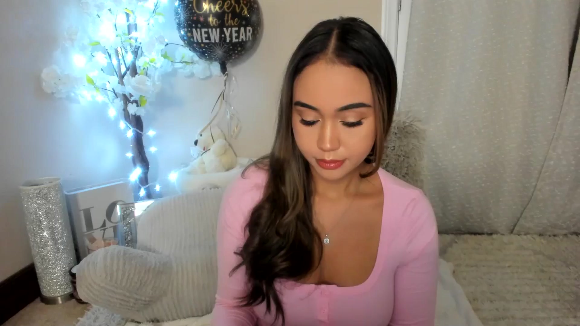 Gallery image thumbnail from Goddess_Jaz's myfreecams stream on, 01/03/2025, 07:58 image 3 of 20