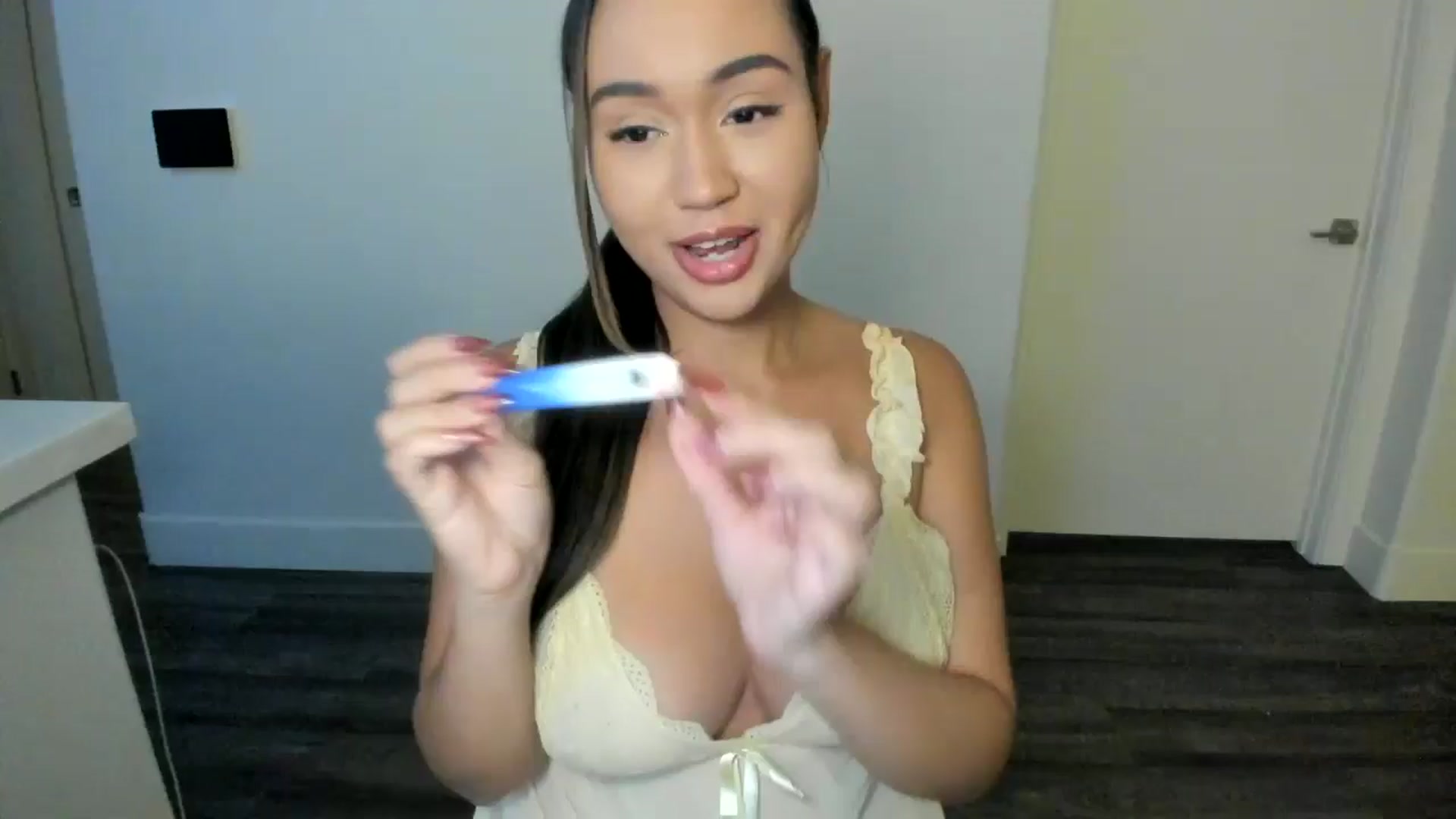 Gallery image thumbnail from Goddess_Jaz's myfreecams stream on, 02/25/2025, 08:29 image 18 of 20