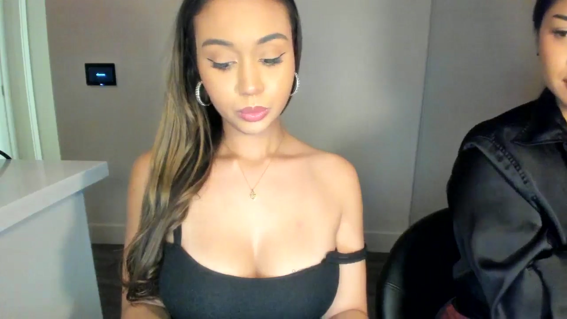 Gallery image thumbnail from Goddess_Jaz's myfreecams stream on, 03/22/2025, 07:51 image 16 of 20
