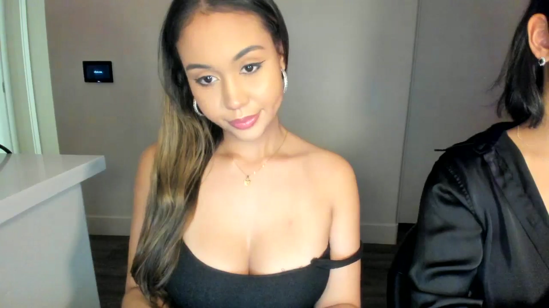 Gallery image thumbnail from Goddess_Jaz's myfreecams stream on, 03/22/2025, 07:51 image 14 of 20