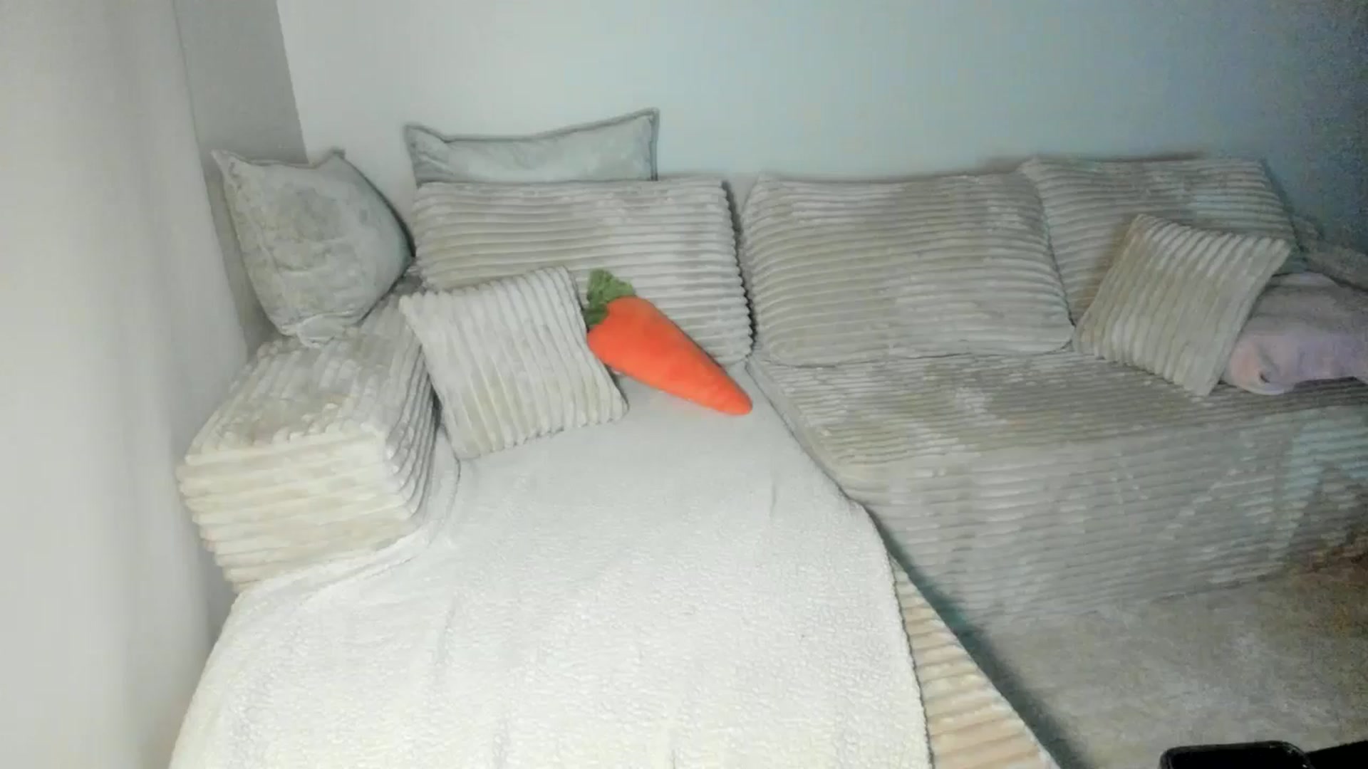 Gallery image thumbnail from Goddess_Jaz's myfreecams stream on, 04/26/2025, 04:39 image 16 of 20