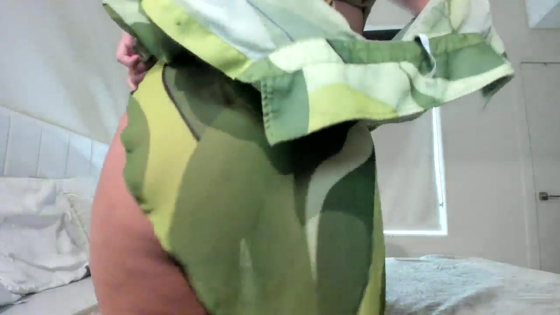 Gallery image thumbnail from Goddess_Jaz's myfreecams stream on, 05/14/2025, 24:24 image 5 of 20