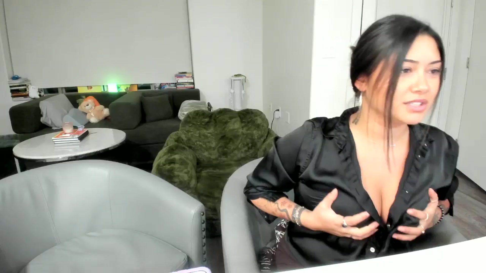 Gallery image thumbnail from Goddess_Jaz's myfreecams stream on, 11/18/2025, 04:00 image 13 of 20