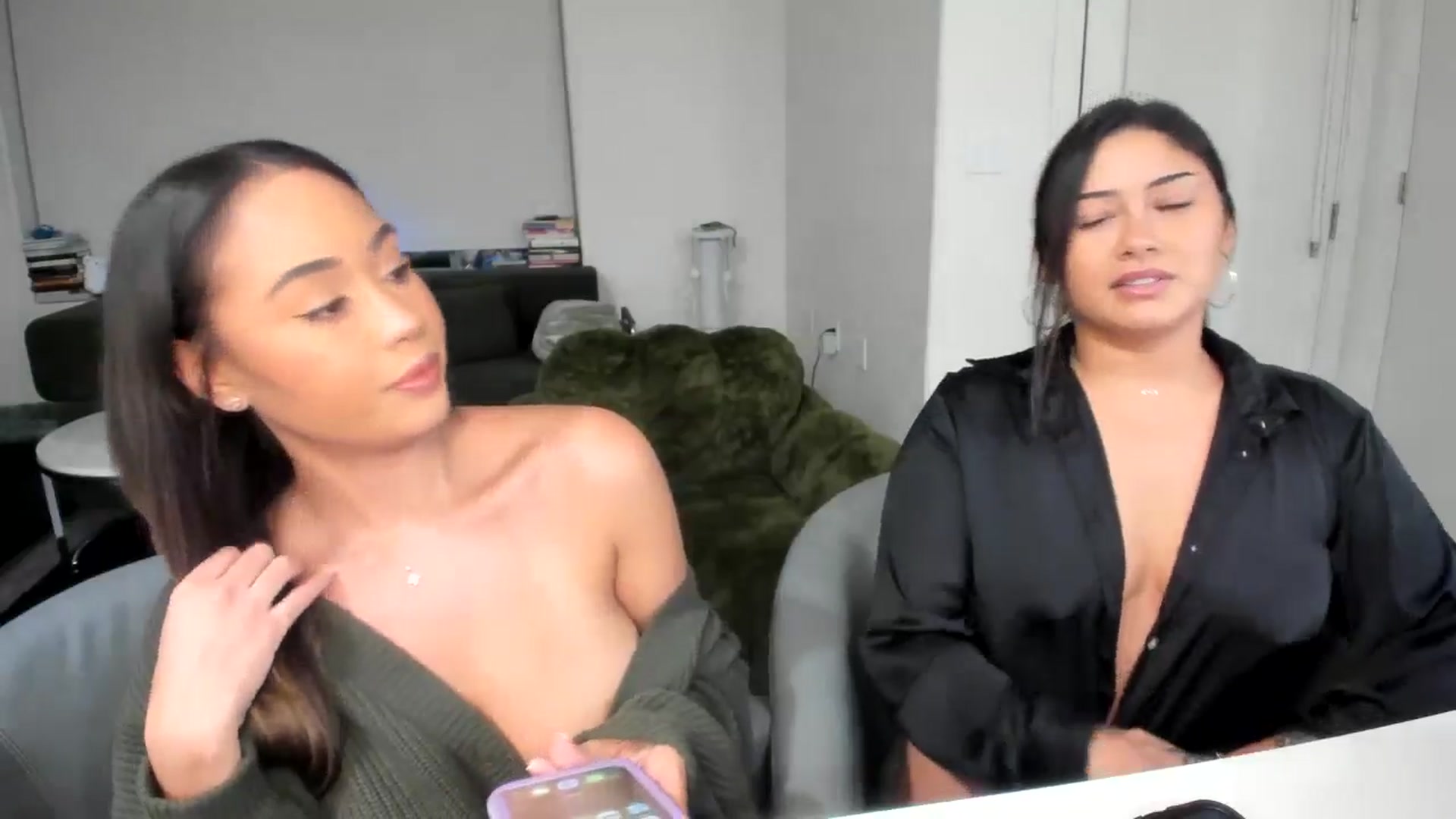 Gallery image thumbnail from Goddess_Jaz's myfreecams stream on, 11/18/2025, 04:00 image 10 of 20