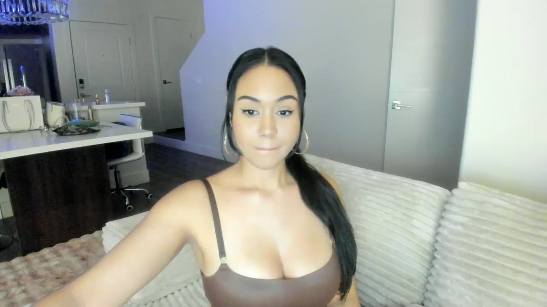 Gallery image thumbnail from Goddess_Jaz's myfreecams stream on, 03/23/2026, 03:55 image 3 of 20