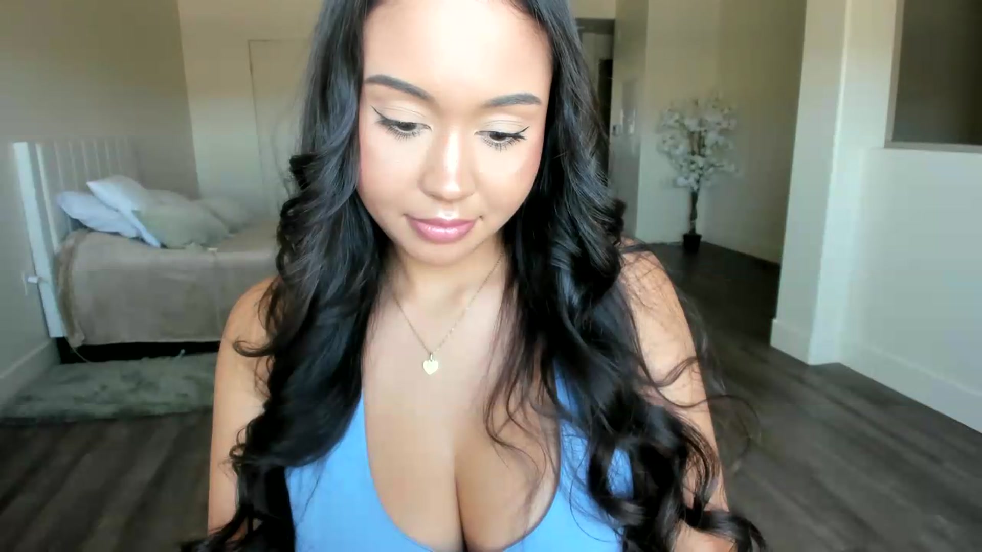 Gallery image thumbnail from Goddess_Jaz's myfreecams stream on, 06/09/2026, 18:26 image 9 of 20