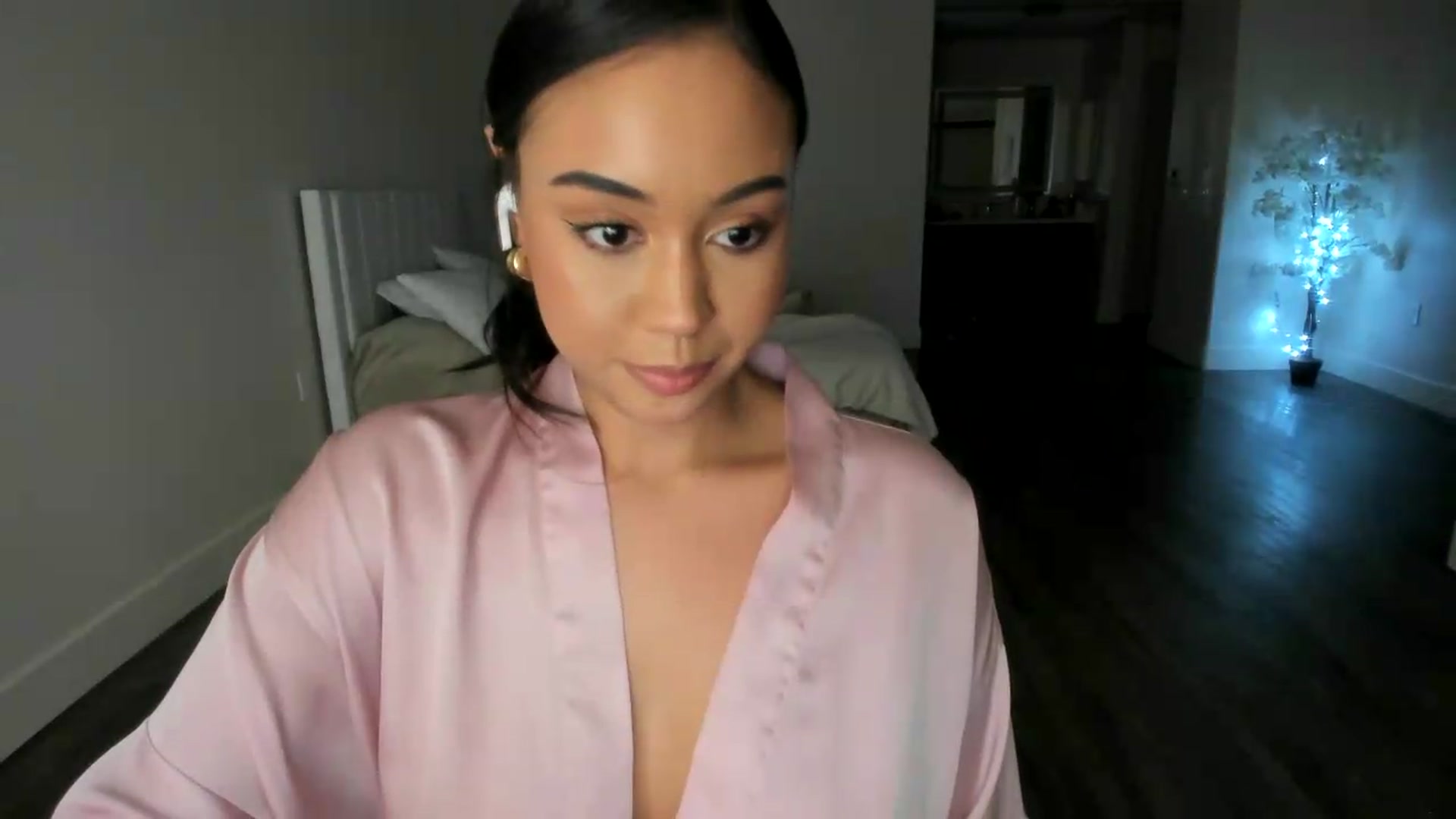 Gallery image thumbnail from Goddess_Jaz's myfreecams stream on, 07/03/2026, 06:04 image 13 of 20