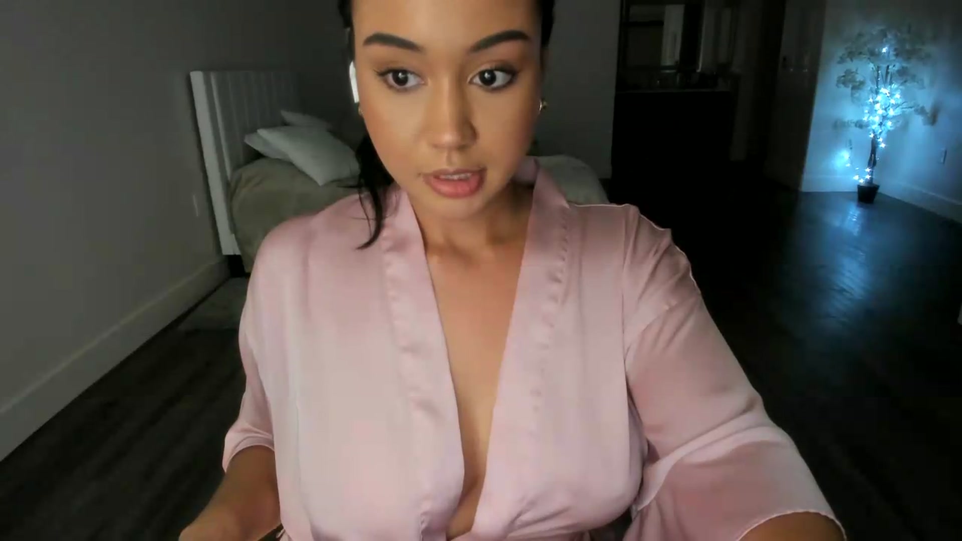 Gallery image thumbnail from Goddess_Jaz's myfreecams stream on, 07/03/2026, 06:04 image 4 of 20