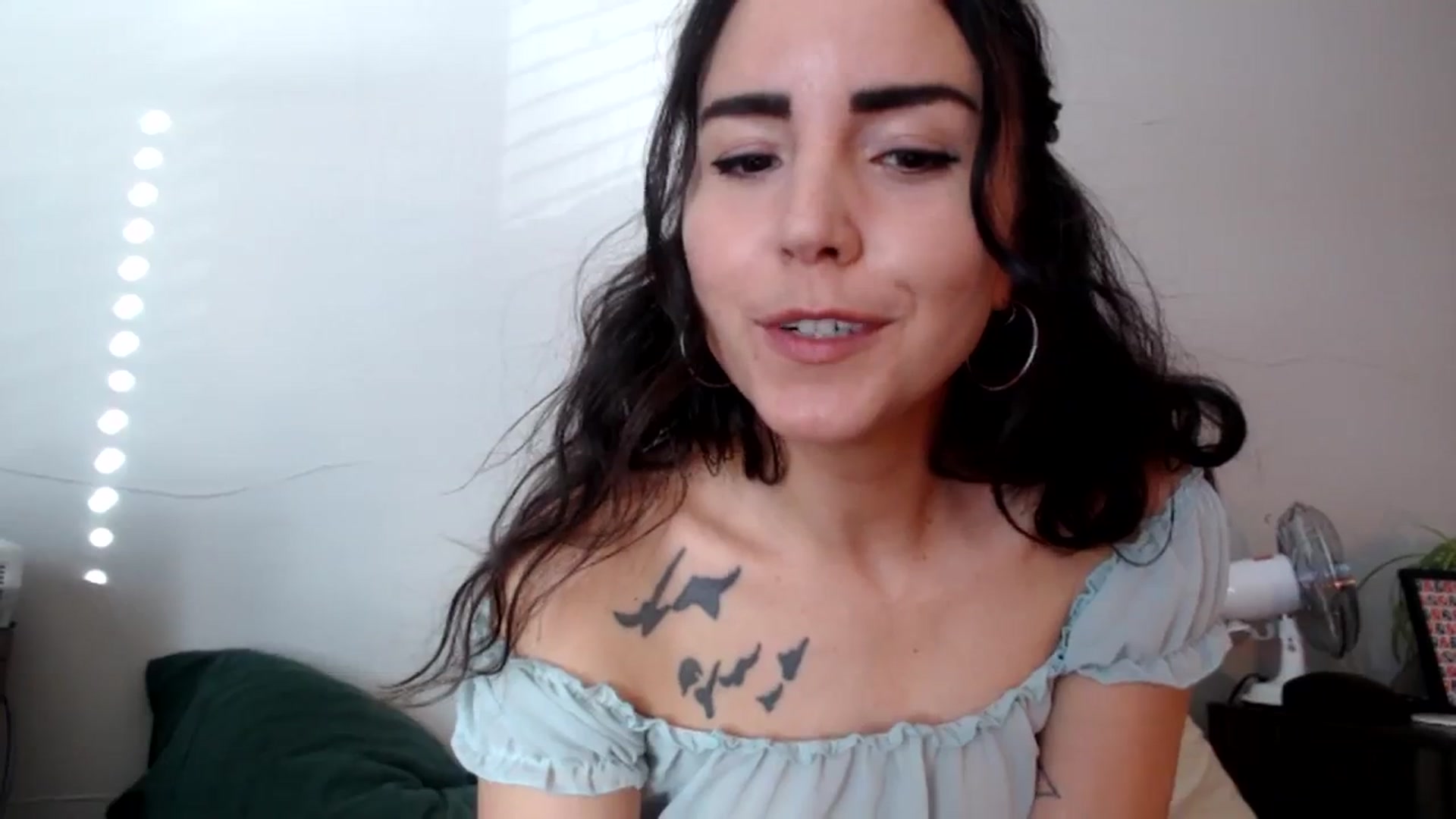 Gallery image thumbnail from Goddess_Lx's myfreecams stream on, 02/05/2024, 16:23 image 16 of 20