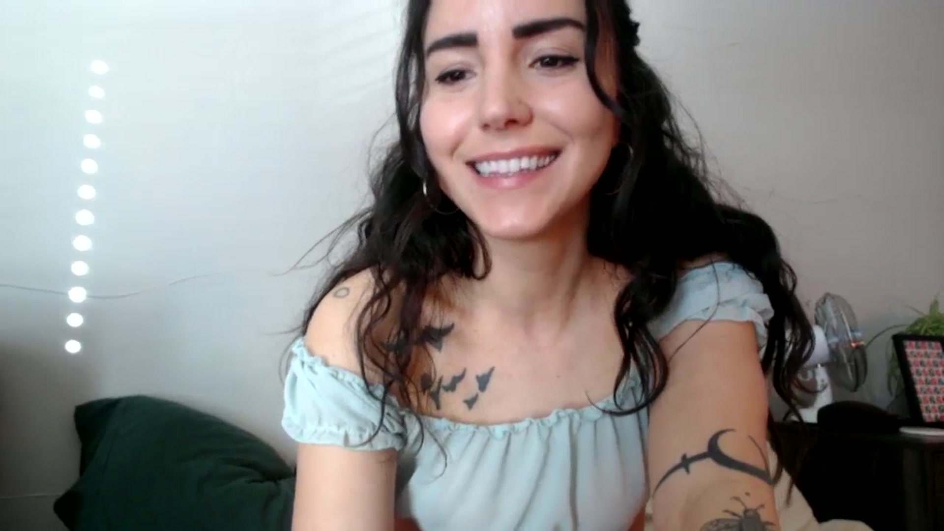 Gallery image thumbnail from Goddess_Lx's myfreecams stream on, 02/05/2024, 16:23 image 18 of 20