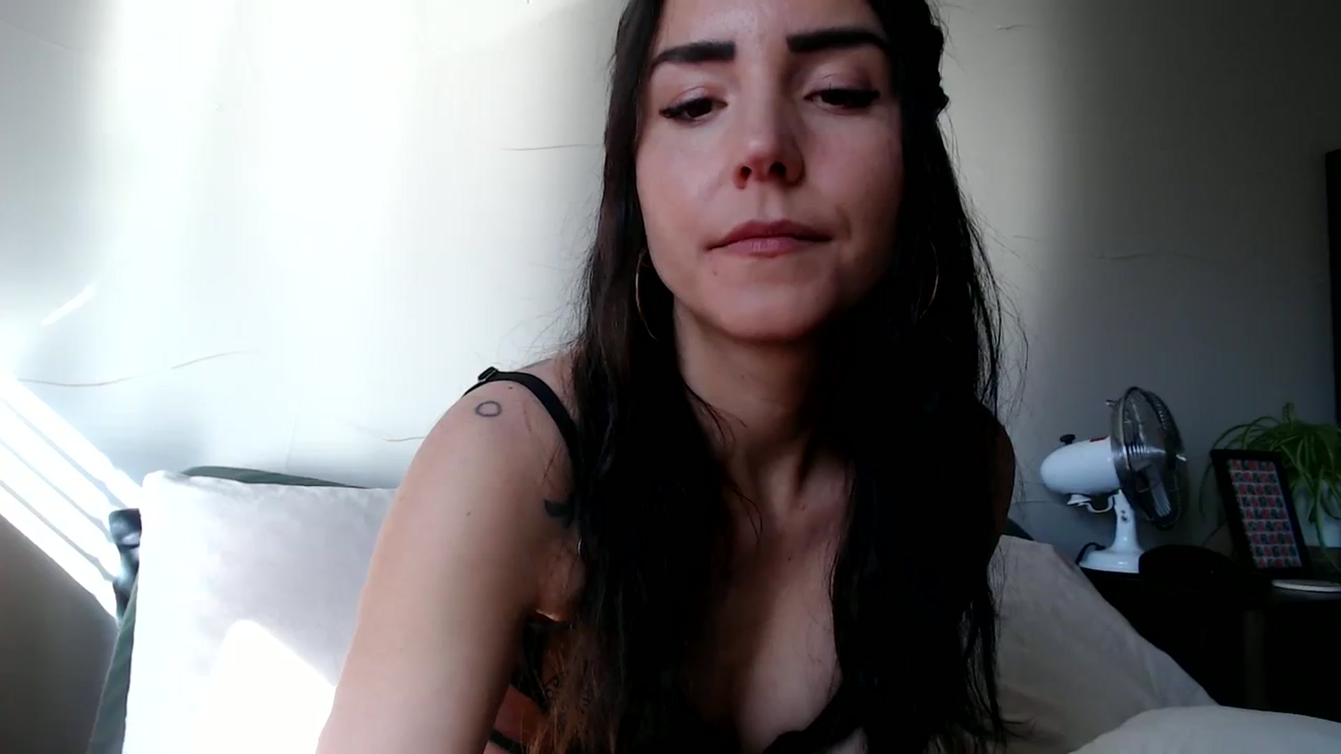 Gallery image thumbnail from Goddess_Lx's myfreecams stream on, 03/04/2024, 16:27 image 7 of 20